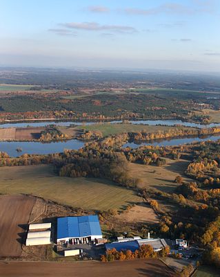 Areál závodu Fontea — letecký pohled